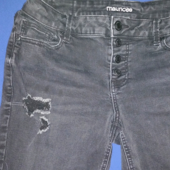 Maurices Ripped Jeans - Picture 3 of 5
